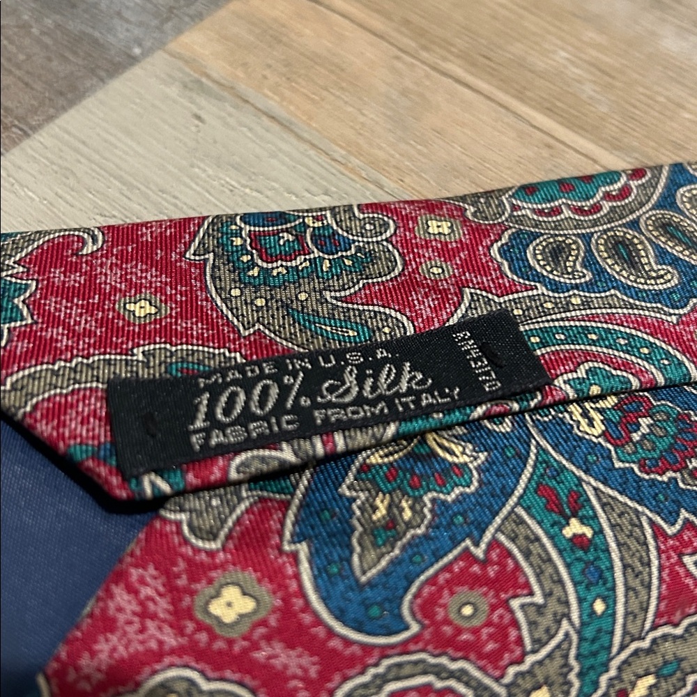Strathmore Men’s Elegant Paisley Floral Red Blue Men's Tie Silk Career Business - Picture 5 of 7